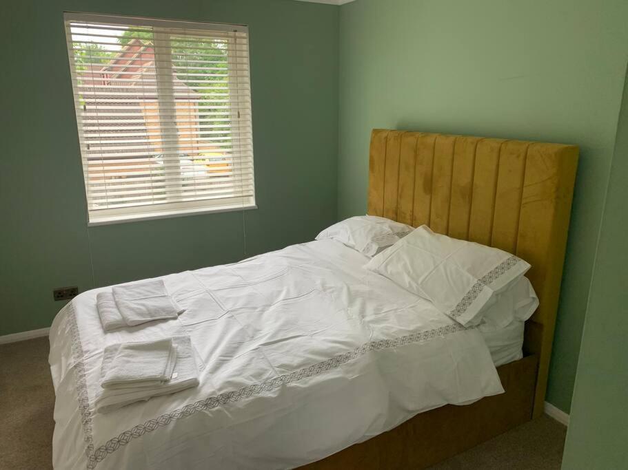 Апартаменты Cosy One Bed Flat Free Parking Send Экстерьер фото